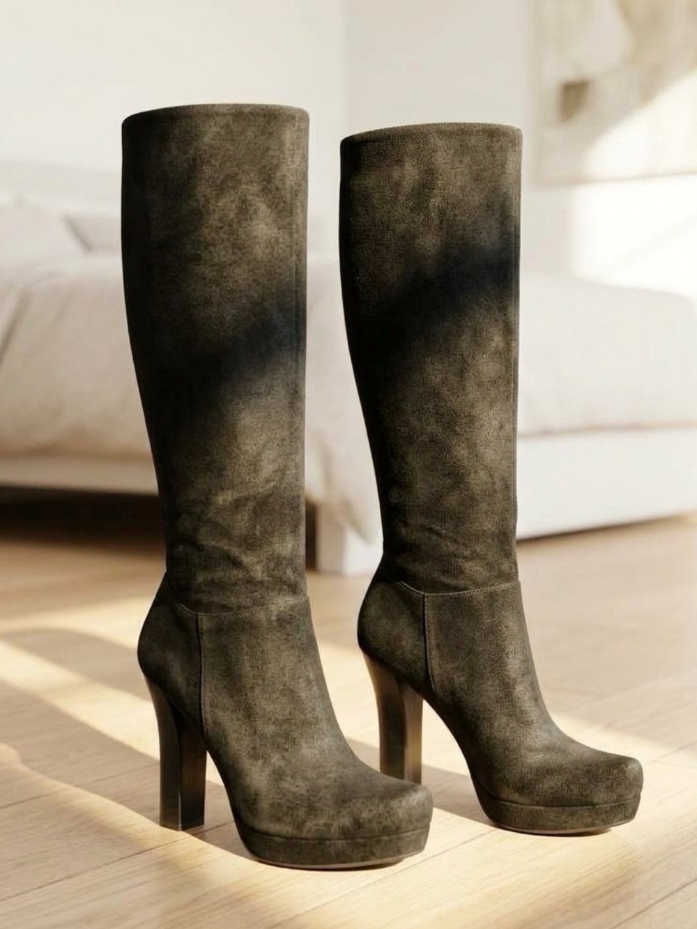 Chic Black Suede Platform Knee-High Boots – Sleek, Sexy & Sophisticated